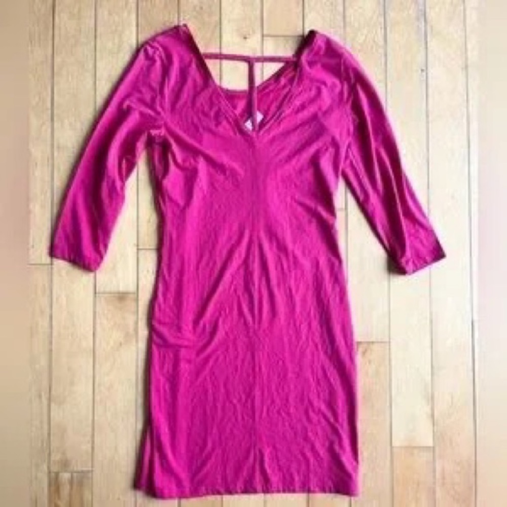 Women’s Fuchsia 3/4 Sleeve Bodycon Dress - Picture 2 of 4
